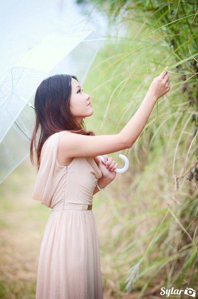 公交車猛烈進(jìn)出婷婷2的視頻